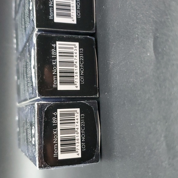 NIB Amuse Liquid Foundation Semi Matte Finish LIGHT NO DARK - Picture 12 of 13